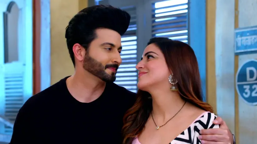 The Luthras Arrive at Sonakshi's House