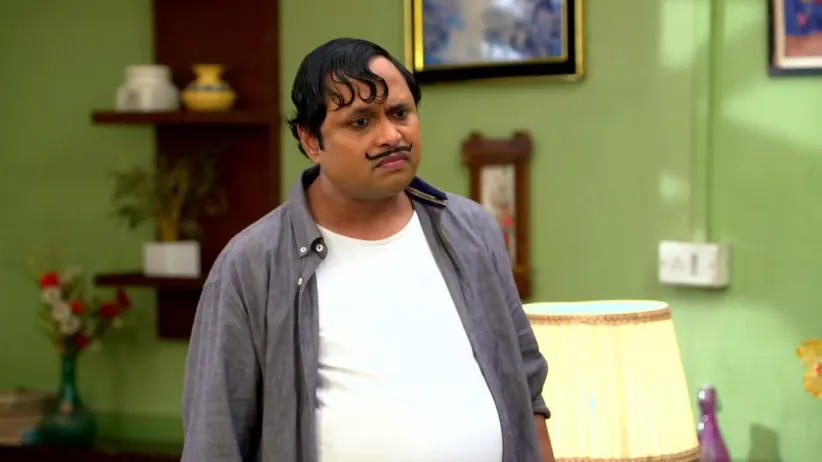 Rajesh Shares Her Woes with Amma