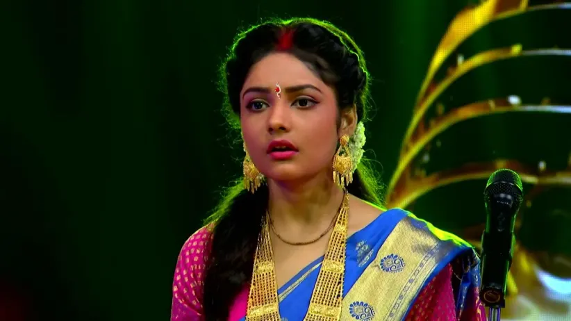 Shyama Convinces Krishna to Sing