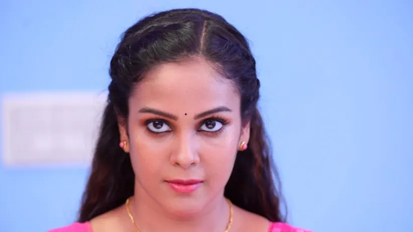 Abhirami's Act Scares Sreeja