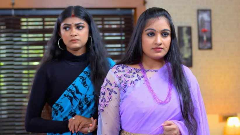 Padmavathyamma supports Thara