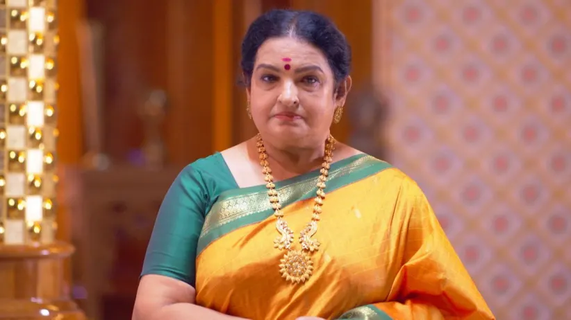 Sreelakshmi Pretends to be Angry