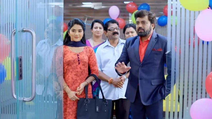 Meera's Presentation Worries Subbu