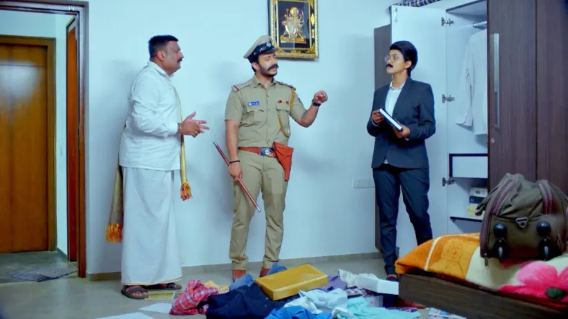 Divya Slaps Bala