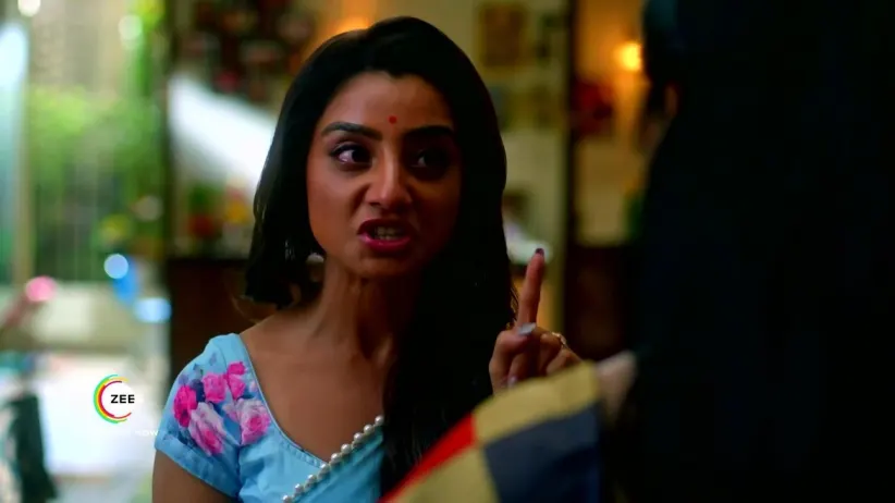 Shubhra tells Rishi to hide the truth from Roli - Kyun Rishton Mein Katti Batti