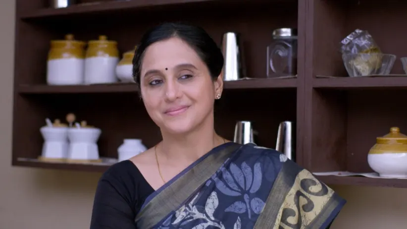 Lakshmi Shares an Idea with Maddy