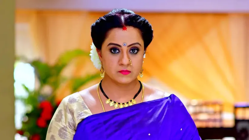 Jayanti Doesn't Bless Vasundhara | Oohalu Gusagusalade