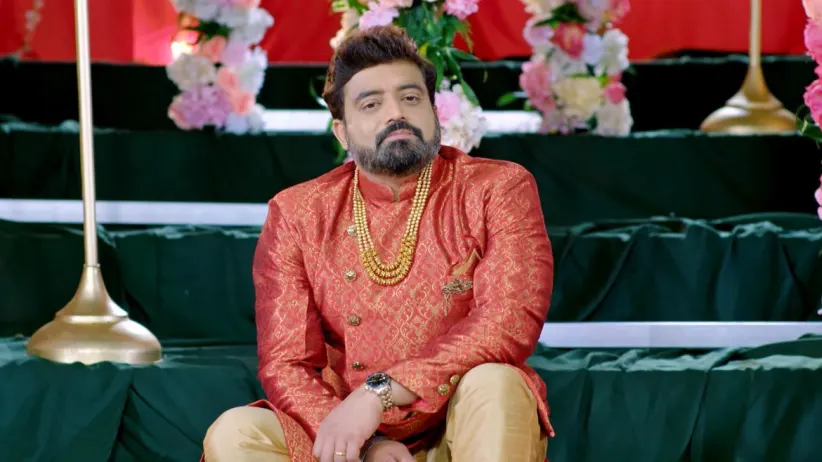 Aryavardhan's Act in Front of the Guests