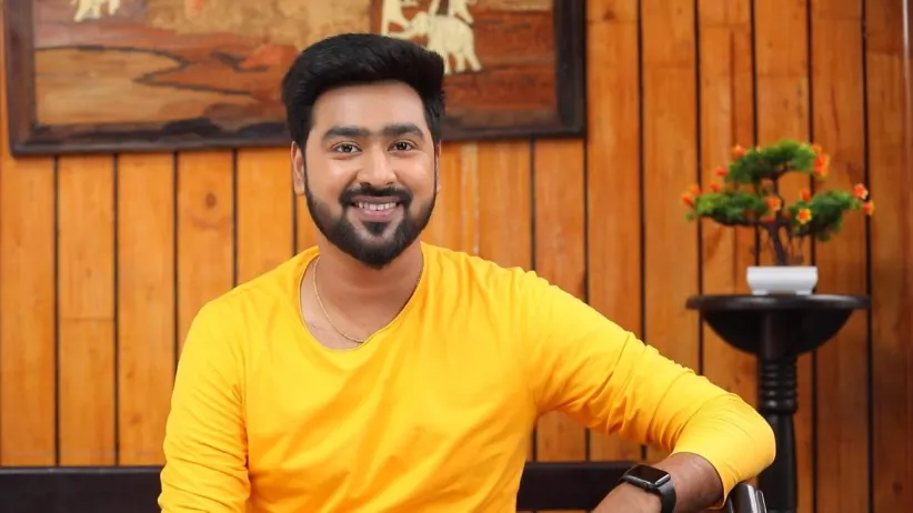 Thangamayil Obliges to Gomati's Request