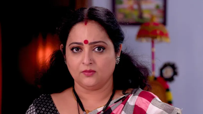 Malavika Reprimands Kannan
