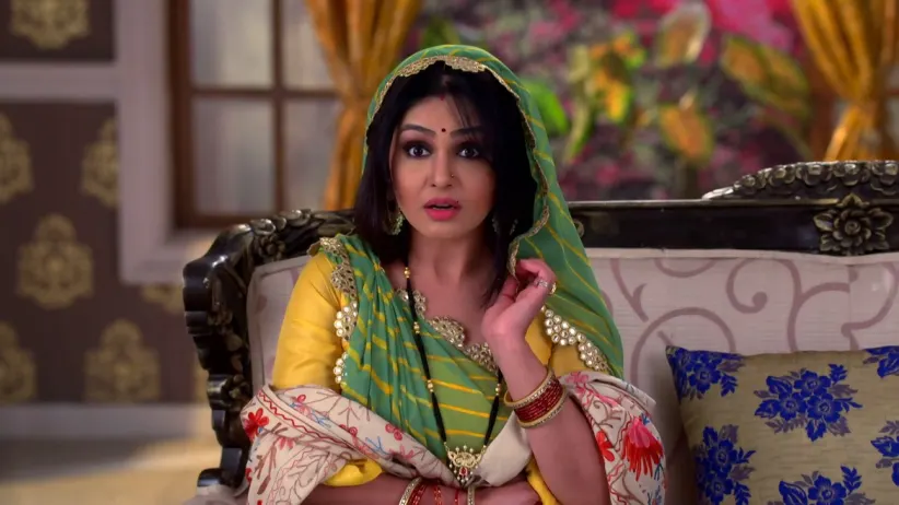 Vibhuti Disguises as an Electrician