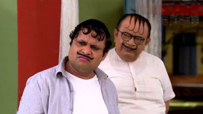 Rajesh Hides Her Face