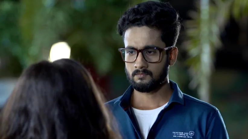 Urmi Rubbishes Satyaki’s Doubts