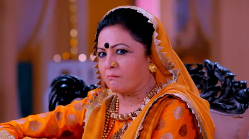 Urmi Turns Devi against Adhiraj