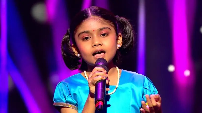 Mrunmayee's Dance on a 'Lavni' Song