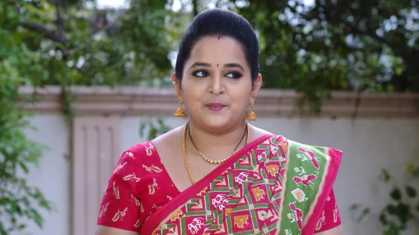 Shiva confronts Manikyam for keeping secrets - Gundamma Katha