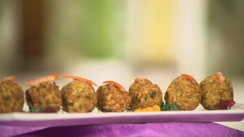 Mungori and Rice Coconut Balls - Aamhi Saare Khavayye