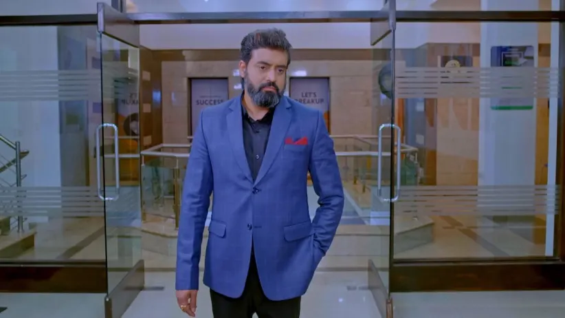 Aryavardhan hides his worries from his family - Jothe Jotheyali