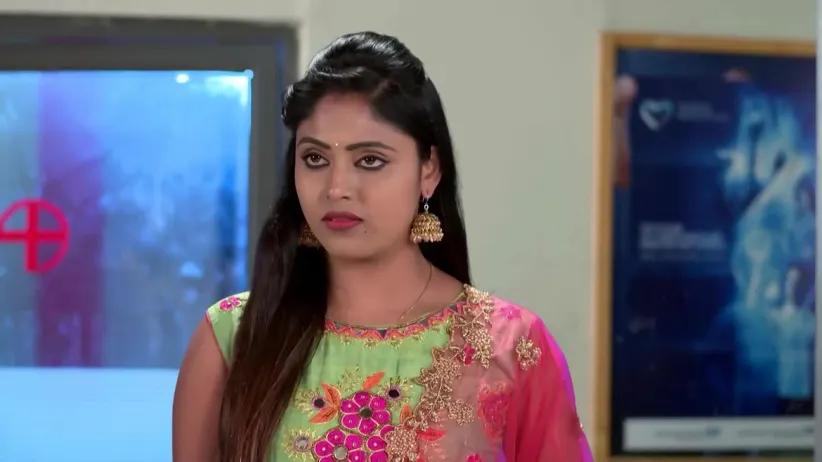Durga argues with a drunk Krishnaprasad