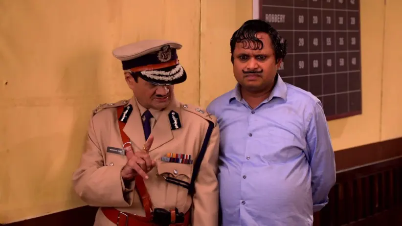 Rajesh tricks Amma - Happu Ki Ultan Paltan