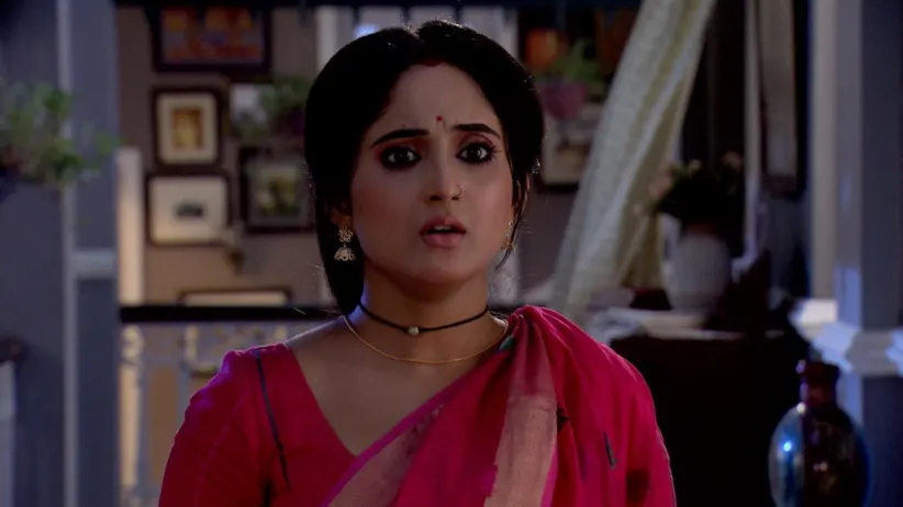 Siddhartha stops Samaresh from raising his hands on Som - Mithai
