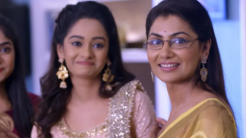 Aliya Shares Her Fear with Purab - Iniya Iru Malargal