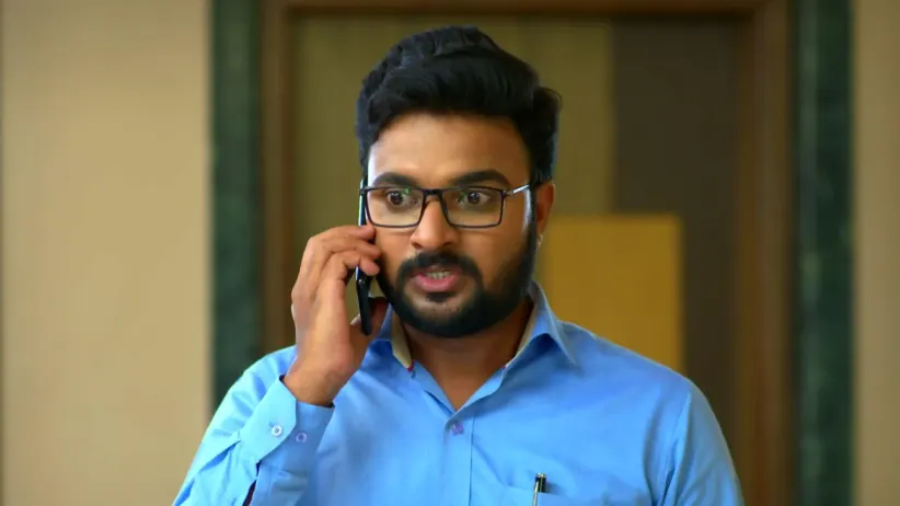 Ajit Kumar is stuck at Vijay's house - Devmanus