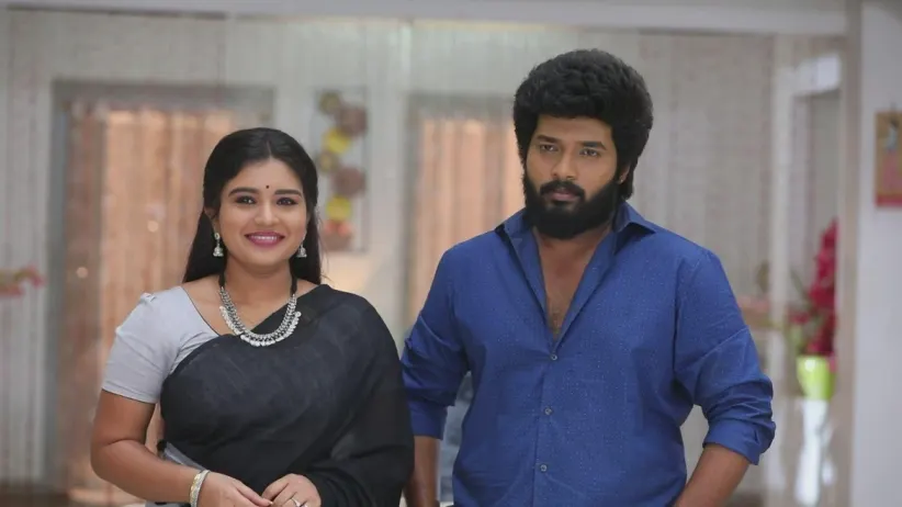 Vanaja to hynotise Akhila - Sembaruthi