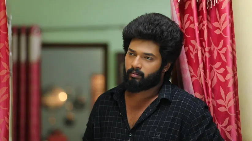 Uma finds the sweet box - Sembaruthi