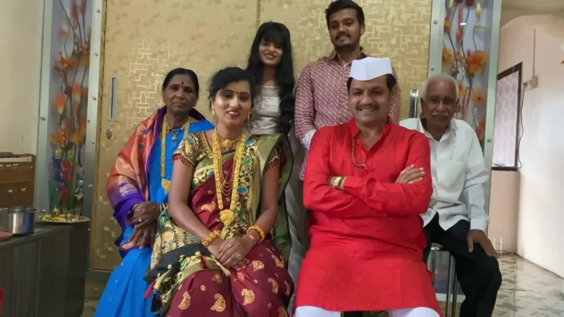 A frank chat with the Tapkeer family - Home Minister Gharchya Ghari