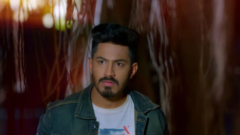 Thrikkala Muni contacts Shivani - Naagini 2