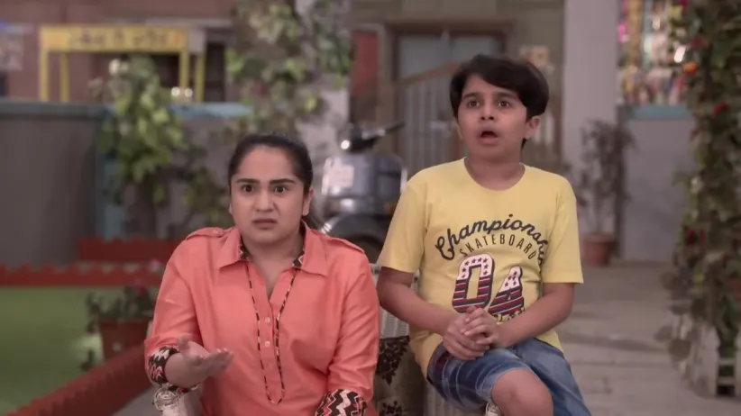 A teacher wants to meet Hrithik’s parents - Happu Ki Ultan Paltan
