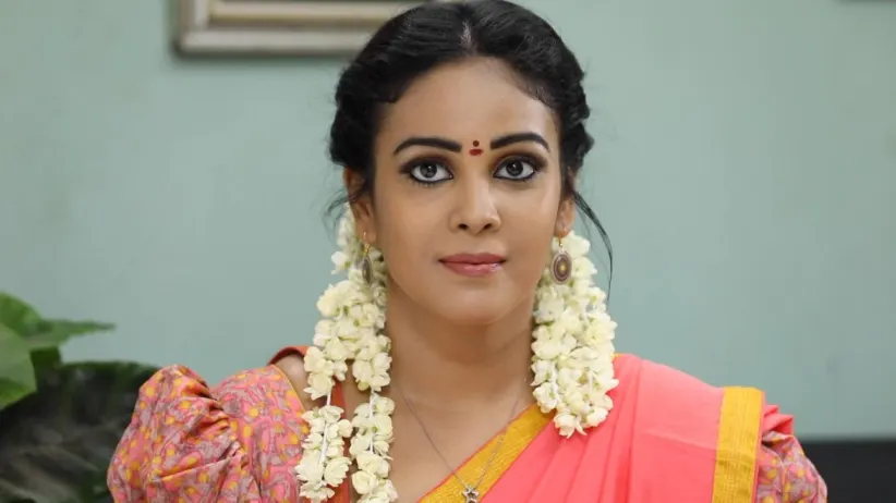 Sanjeev and Abhirami learn the truth - Rettai Roja