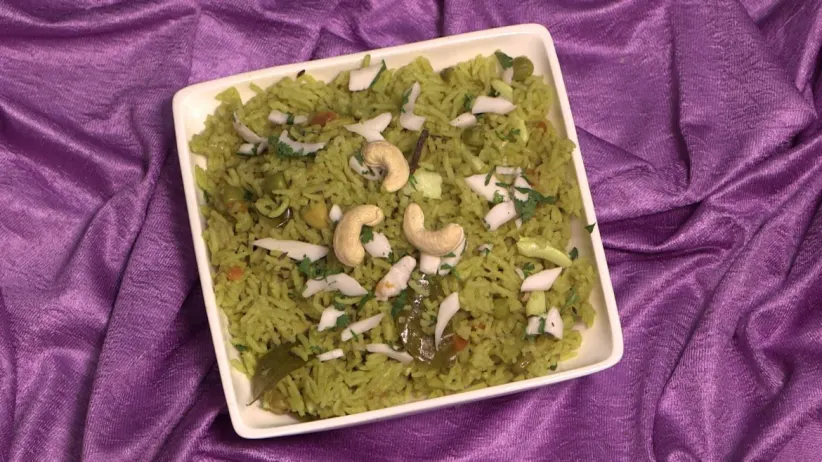 Tender Coconut Pulav and Biscuit Roti - Aamhi Saare Khavayye