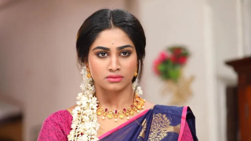 Abhi gets a marriage proposal - Rettai Roja