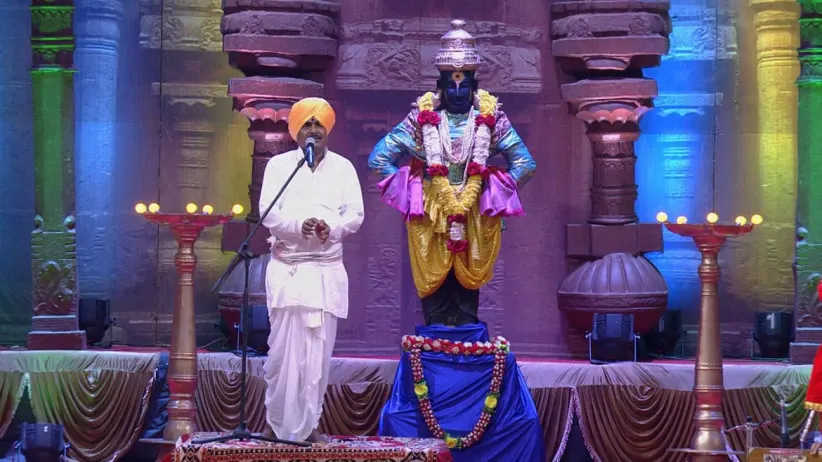 Sudhakar Maharaj talks about dedication to God - Man Mandira