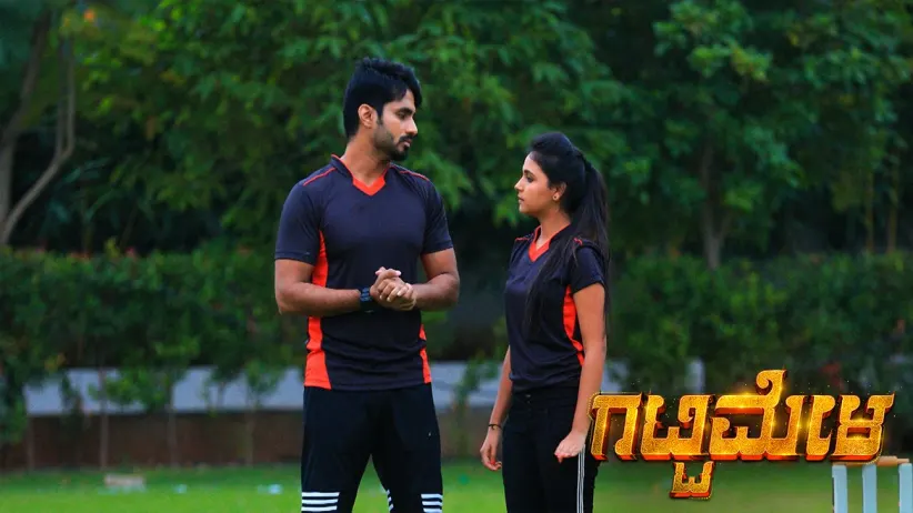 Vedanth hugs Dhruva - Gattimela