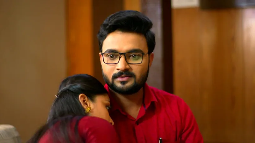 Reshma's question worries Ajit Kumar - Devmanus