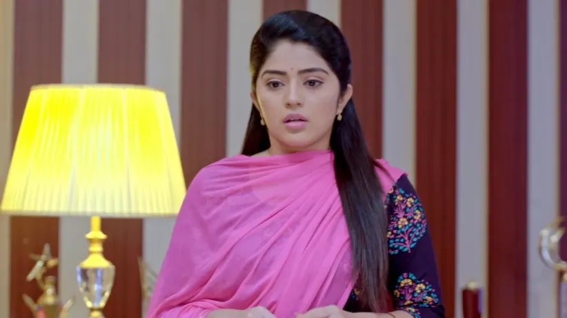 Harshavardhan rebukes Anu - Jothe Jotheyali