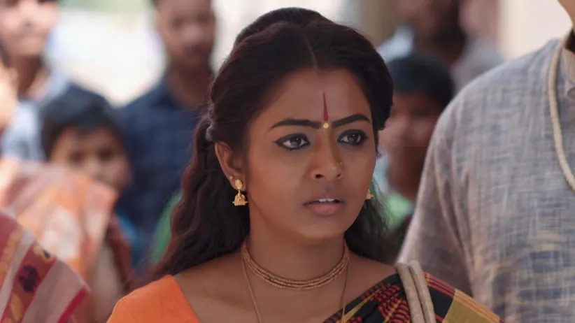 Guruvamma accuses Shyama of theft - Krishna Tulasi