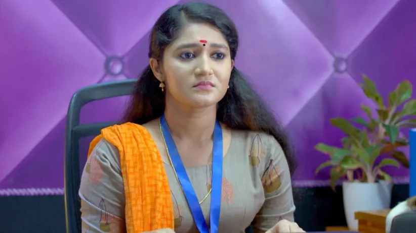 Sreelakshmi criticises Sudarshanan - Neeyum Njanum