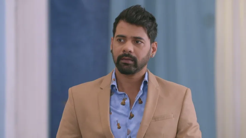 Prachi and Sahana try to deduce Ranbeer’s plan - Kumkum Bhagya
