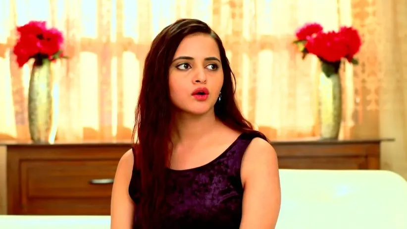 Nikki returns home - Tera Rang Chadeya