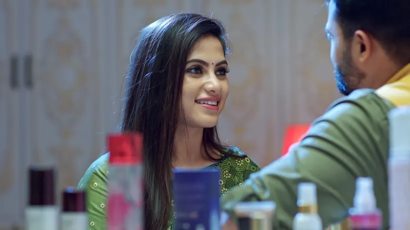 Meghna suspects Rahul - No.1 Kodalu