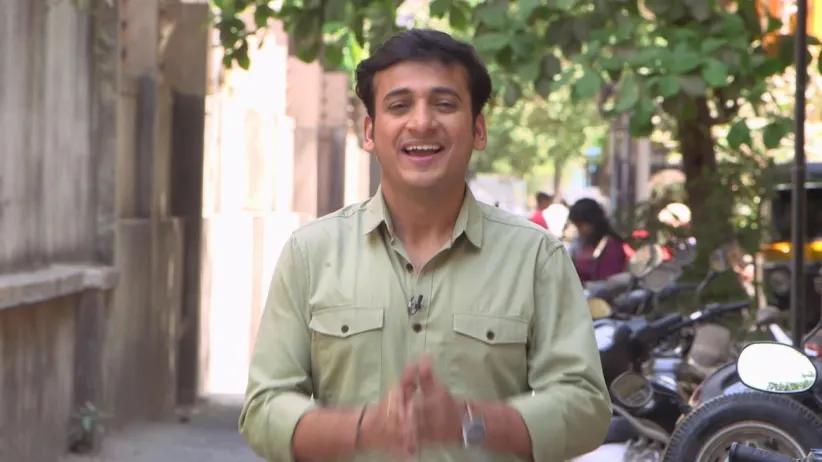 Ratalyachya Gharya and Simla Mirchiche Wade - Aamhi Saare Khavayye