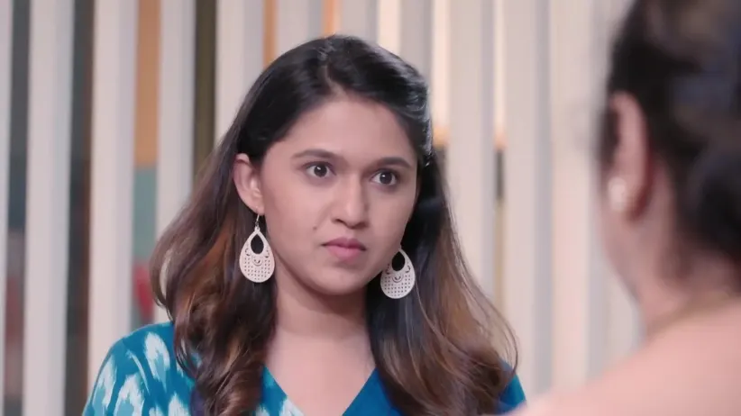 Sindhu threatens Sai - Majha Hoshil Na