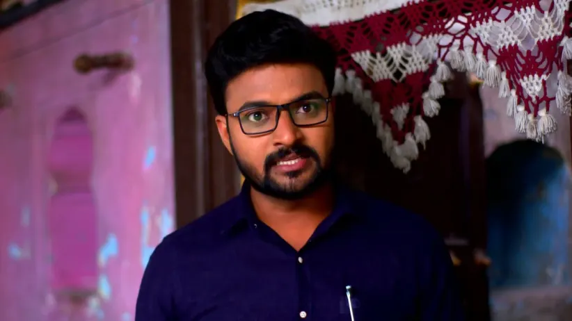 Ajit Kumar reprimands Manjula - Devmanus