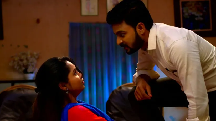 Ajit Kumar gets exposed before Aparna - Devmanus