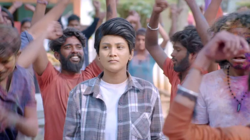 Karthik Puts Colour on Sathya