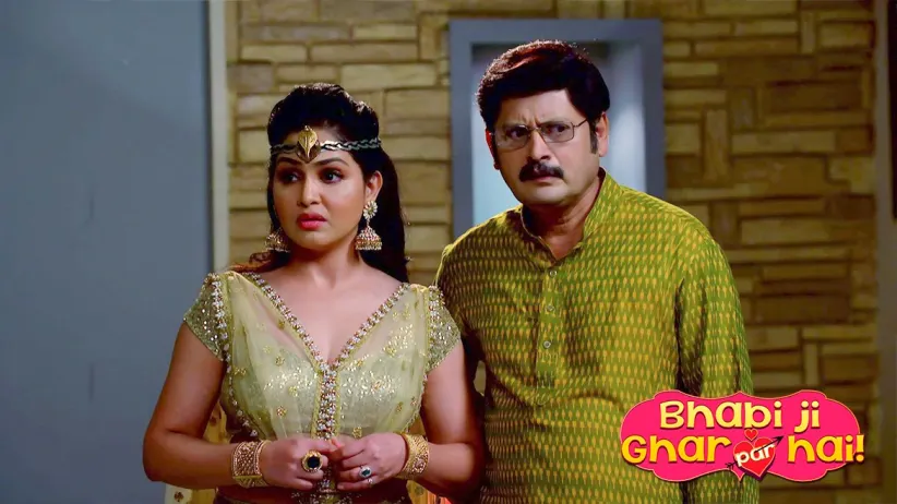 Angoori performs 'Nagin' dance with Vibhuti - Bhabi Ji Ghar Par Hai